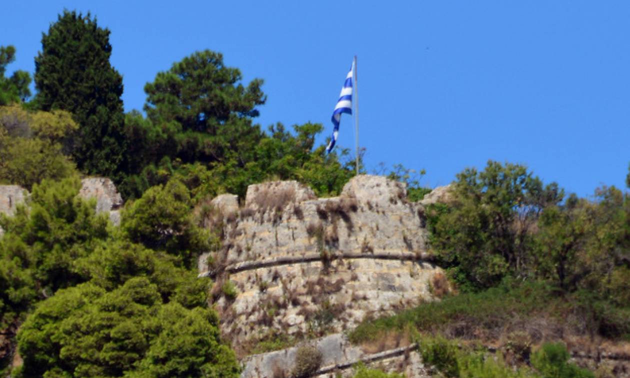 Σεισμός Ζάκυνθος: Ανησυχία προκαλεί ρωγμή στο κάστρο της Ζακύνθου