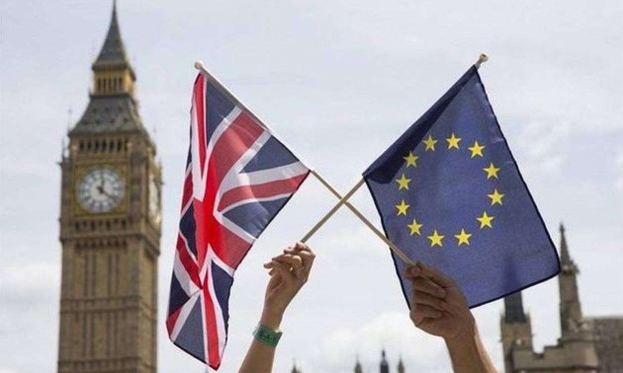 Brexit: Ο Fitch δεν θεωρεί πλέον ότι το Ηνωμένο Βασίλειο θα έχει μια ομαλή έξοδο από την ΕΕ