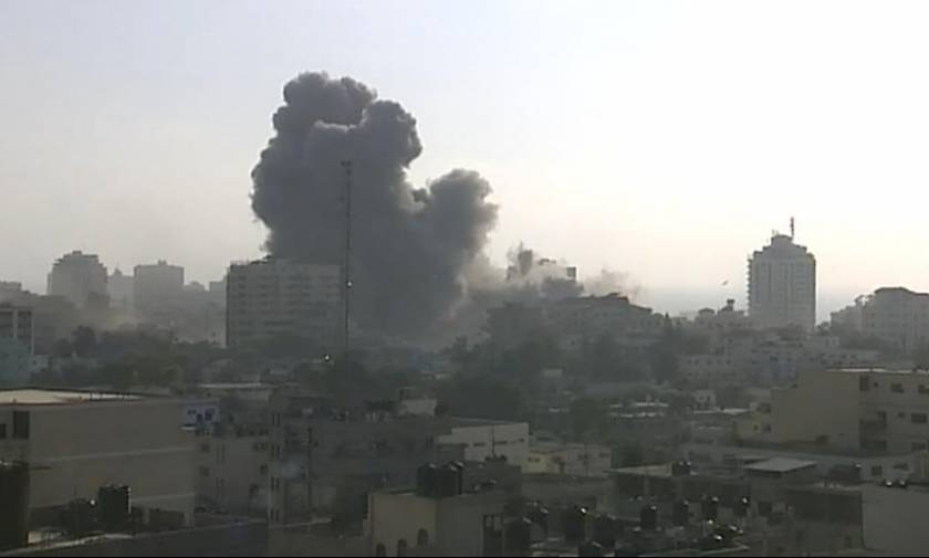 Τρεις νεαροί Παλαιστίνιοι νεκροί σε επιδρομή της ισραηλινής πολεμικής αεροπορίας στη Γάζα