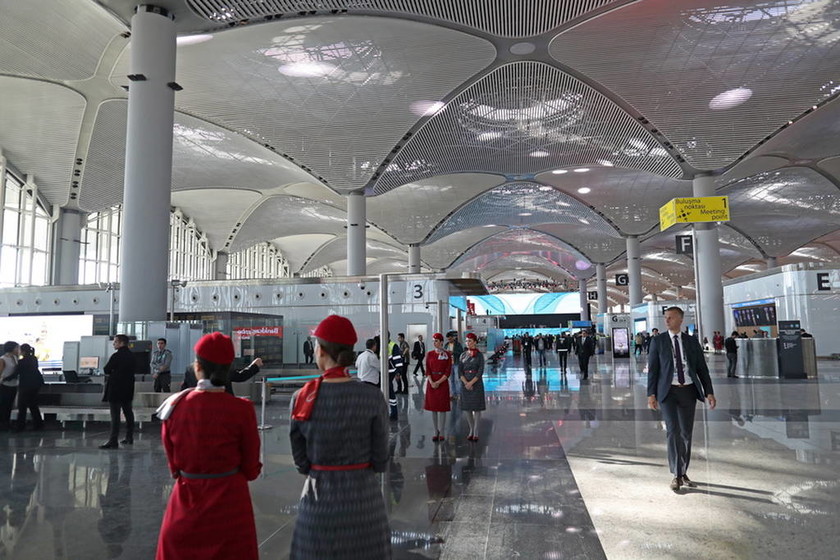 Φιέστα Ερντογάν: Εγκαινίασε στην Κωνσταντινούπολη το «μεγαλύτερο αεροδρόμιο του κόσμου»  LIVE εικόνα