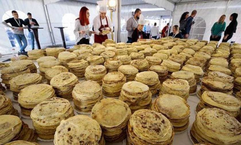 Ακόμα τρώνε στο Σαράγεβο: Σεφ ετοίμασαν περισσότερες από 14.000 κρέπες
