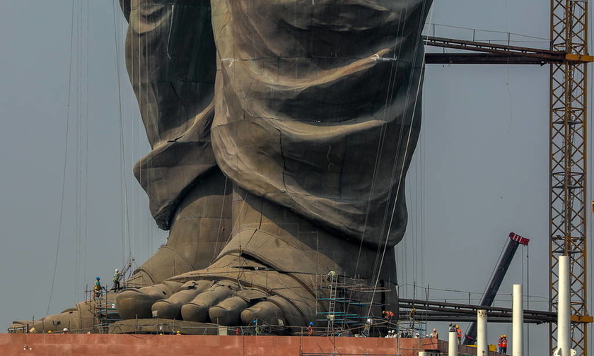 Εντυπωσιακό! Αυτό είναι το υψηλότερο άγαλμα στον κόσμο (pics)
