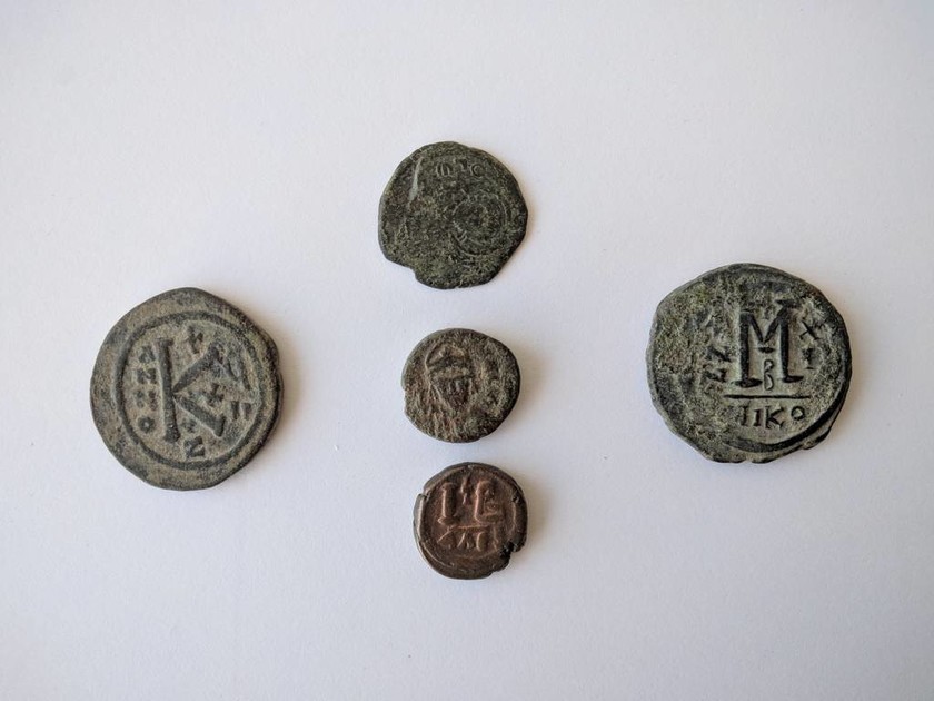 Θεσσαλονίκη: Ζευγάρι έβαζε σε αγγελία στο Διαδίκτυο αρχαία νομίσματα