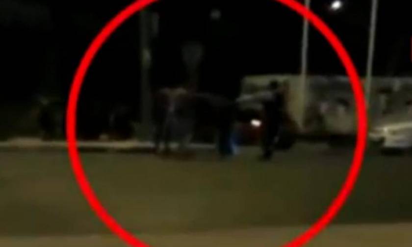 Βίντεο ντοκουμέντο από την άγρια επίθεση κατά των αστυνομικών στην Πειραιώς