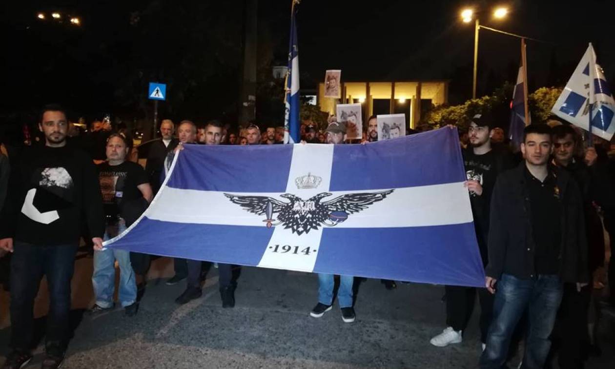 Επιμνημόσυνη δέηση και πορεία στο Σύνταγμα για τον Κωνσταντίνο Κατσίφα (pics+vids)