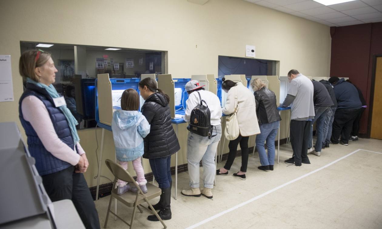 Ενδιάμεσες εκλογές ΗΠΑ: Οι Ελληνοαμερικανοί που διεκδικούν την είσοδό τους στο Κογκρέσο