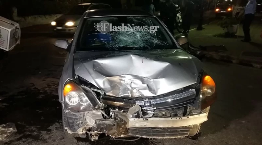 Σοβαρό τροχαίο στα Χανιά: Οδηγός ντελίβερι συγκρούστηκε με αυτοκίνητο (pics)
