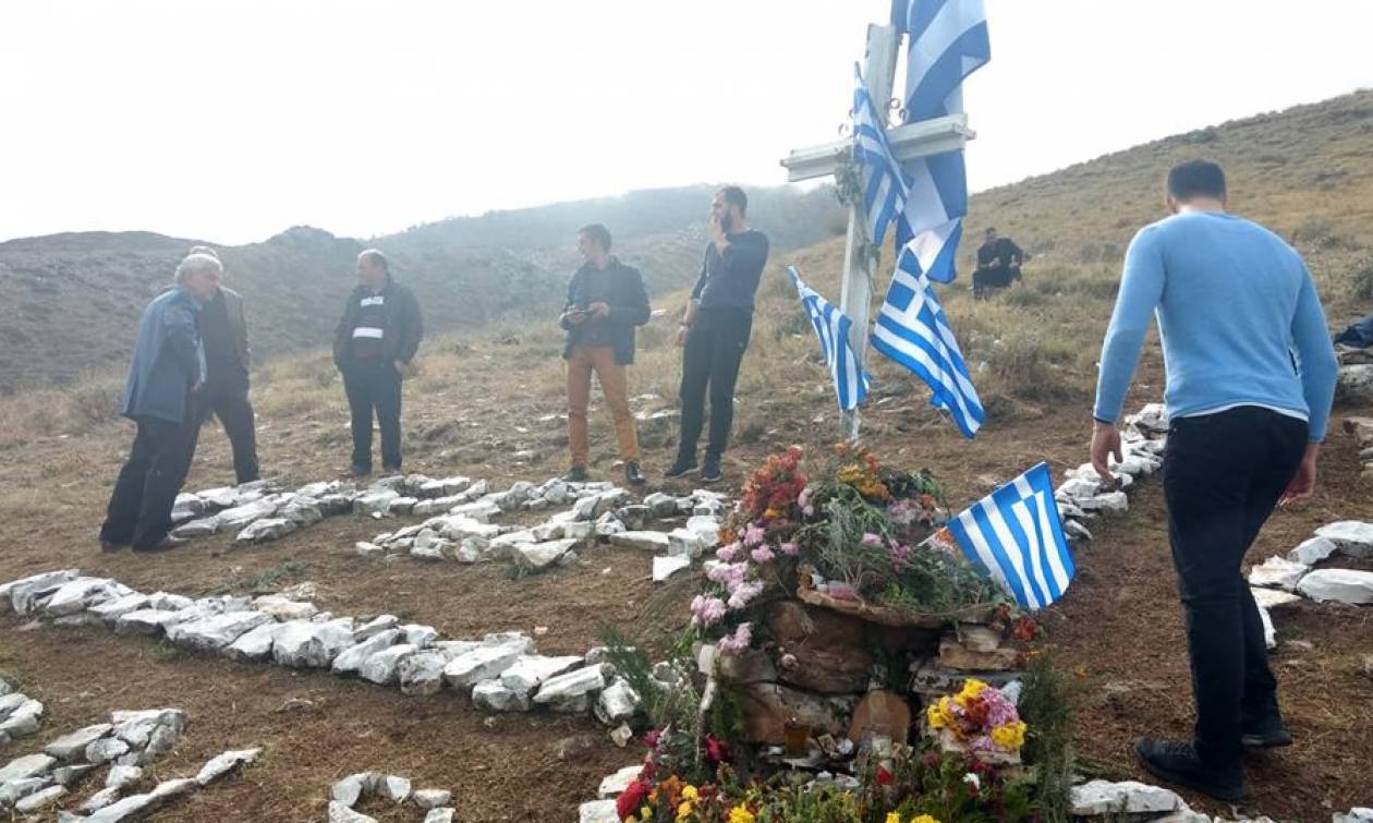 Κηδεία Κατσίφα - Ανατριχίλα: Ο Εθνικός Ύμνος στο σημείο της δολοφονίας (pics+vid)