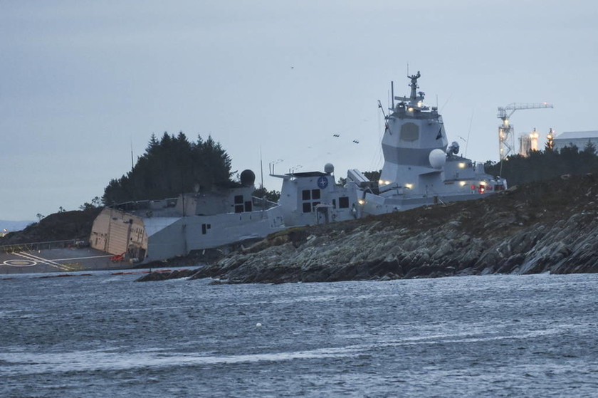 Βόρεια Θάλασσα: Εφτά τραυματίες σε σύγκρουση τάνκερ ελληνικών συμφερόντων με φρεγάτα (pics+vid)