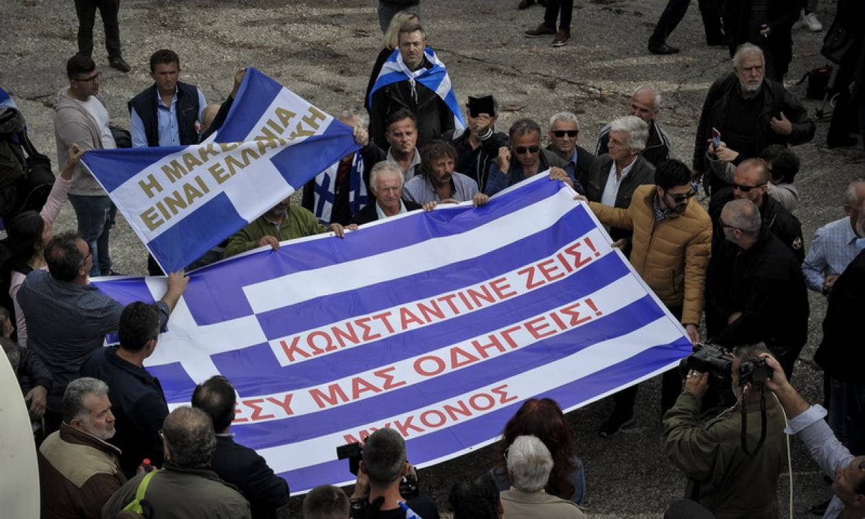 Ελεύθεροι οι 12 Έλληνες Έλληνες που είχαν προσαχθεί από την αλβανική αστυνομία
