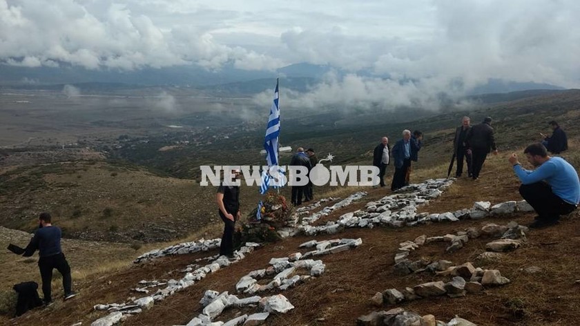 Η Ελλάδα αποχαιρετά τον Κωνσταντίνο Κατσίφα - Οδύνη, σπαραγμός και ενταση στους Βουλιαράτες