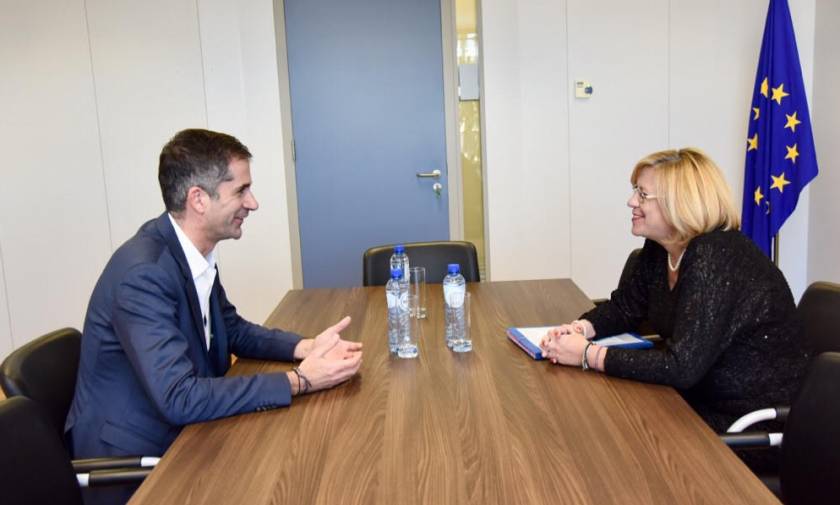 Με την επίτροπο Περιφερειακής Πολιτικής της ΕΕ συναντήθηκε ο Κώστας Μπακογιάννης