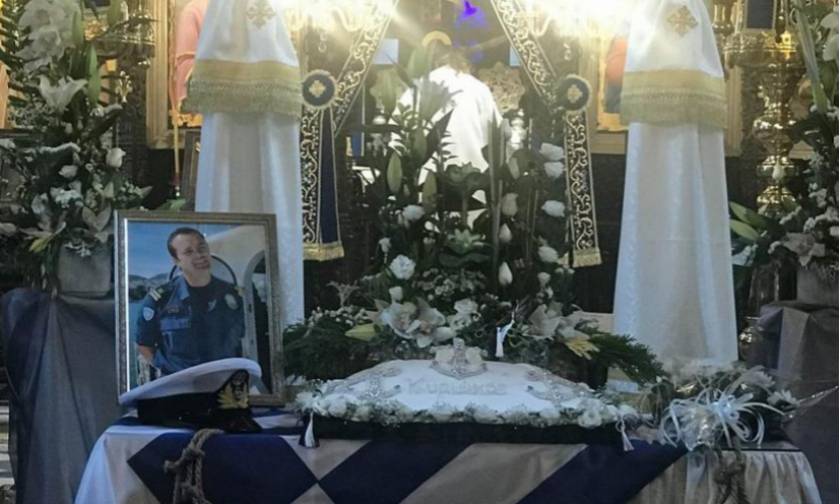 Σαράντα ημέρες από το θάνατο του λιμενικού που έσωζε ψυχές στο Αιγαίο - Αποκλειστικές εικόνες