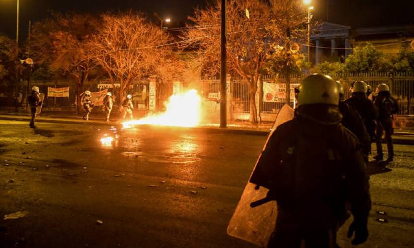 Nineteen arrests over clashes in Polytechnic and Exarchia