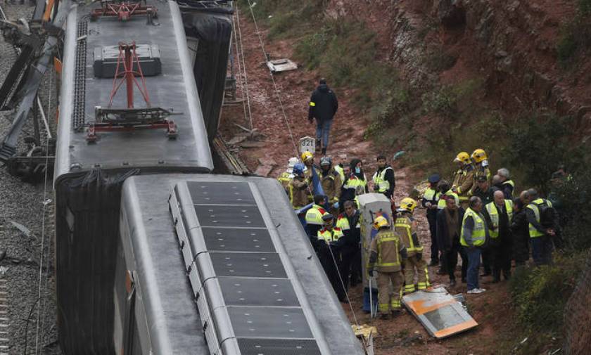 Αυτή ήταν η αιτία του φονικού εκτροχιασμού τρένου στην Καταλονία (vid+pics)