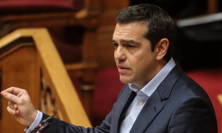 Υψηλοί τόνοι στη Βουλή: Σύγκρουση Μητσοτάκη - Τσίπρα στην «ώρα του πρωθυπουργού»