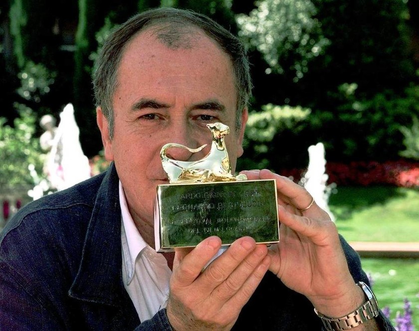 Πέθανε ο πολυβραβευμένος σκηνοθέτης Μπερνάρντο Μπερτολούτσι (pics&vids)