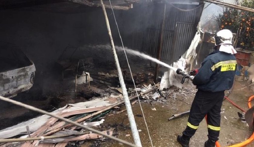 Αγρίνιο: Σοβαρές ζημιές από πυρκαγιά σε κατοικία στον Άη Γιάννη Ρηγανά (pics)
