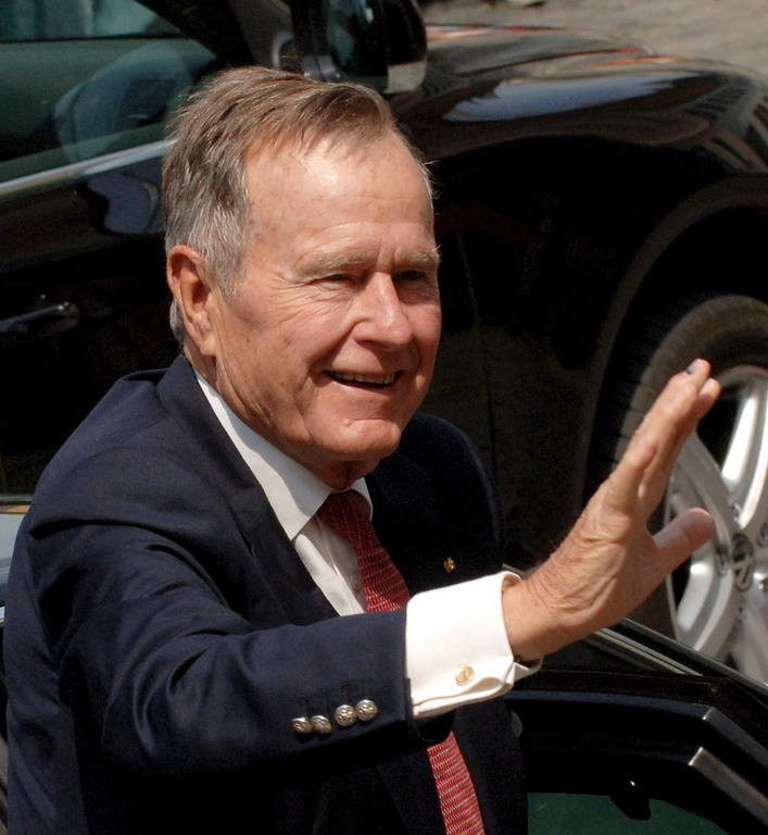 ΗΠΑ: Έφυγε από τη ζωή ο Τζόρτζ Μπους ο πρεσβύτερος