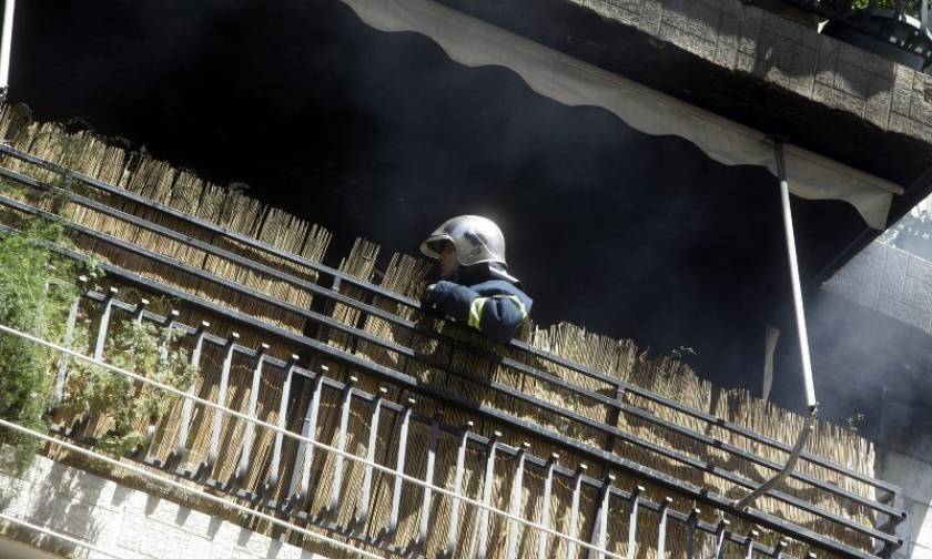 Θεσσαλονίκη: Φωτιά σε διαμέρισμα - Εγκλωβίστηκε ηλικιωμένη