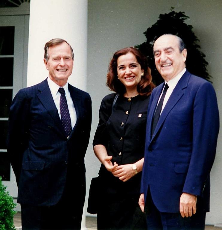 George Bush: Όταν η Ελλάδα υποδέχτηκε τον 41ο Πρόεδρο των ΗΠΑ (pics+vids)