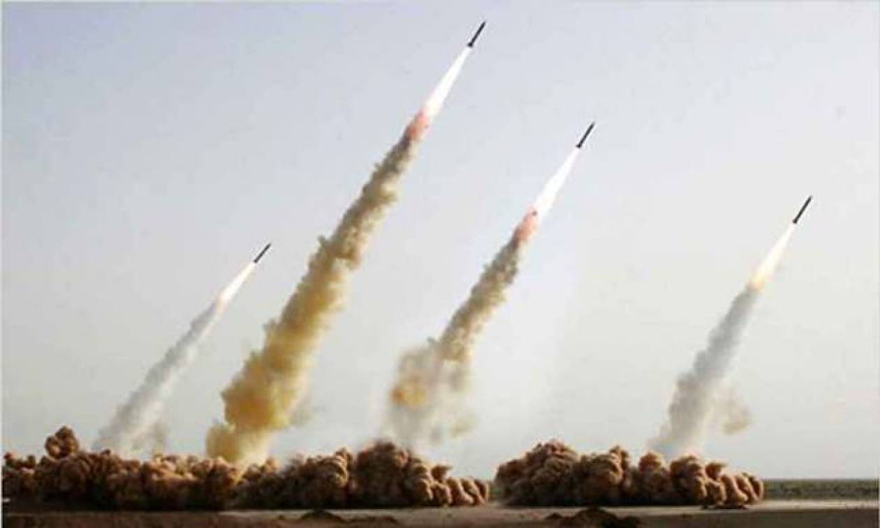 «Φωτιά» στην παγκόσμια «σκακιέρα» βάζει το Ιράν – Εκτόξευσε βαλλιστικό πύραυλο