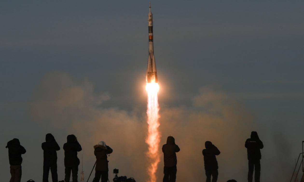 Αγωνία τέλος! Ο πύραυλος Σογιούζ προσδέθηκε με επιτυχία στον Διεθνή Διαστημικό Σταθμό (Pics)