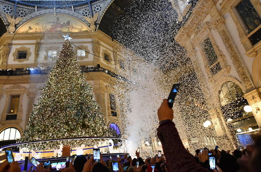 Οι πόλεις στολίζονται για τα Χριστούγεννα - Οι πιο εντυπωσιακές φωτογραφίες για να μπείτε στο κλίμα