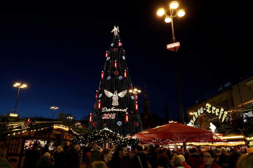 Οι πόλεις στολίζονται για τα Χριστούγεννα - Οι πιο εντυπωσιακές φωτογραφίες για να μπείτε στο κλίμα