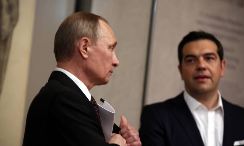 Ο Τσίπρας θέλει να «λιώσει τους πάγους» στη Μόσχα – Τι θα συζητήσει με τον Πούτιν