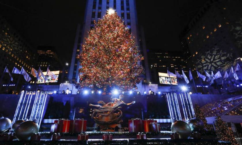 Αύριο «ανάβει» το Χριστουγεννιάτικο Δέντρο του Συντάγματος