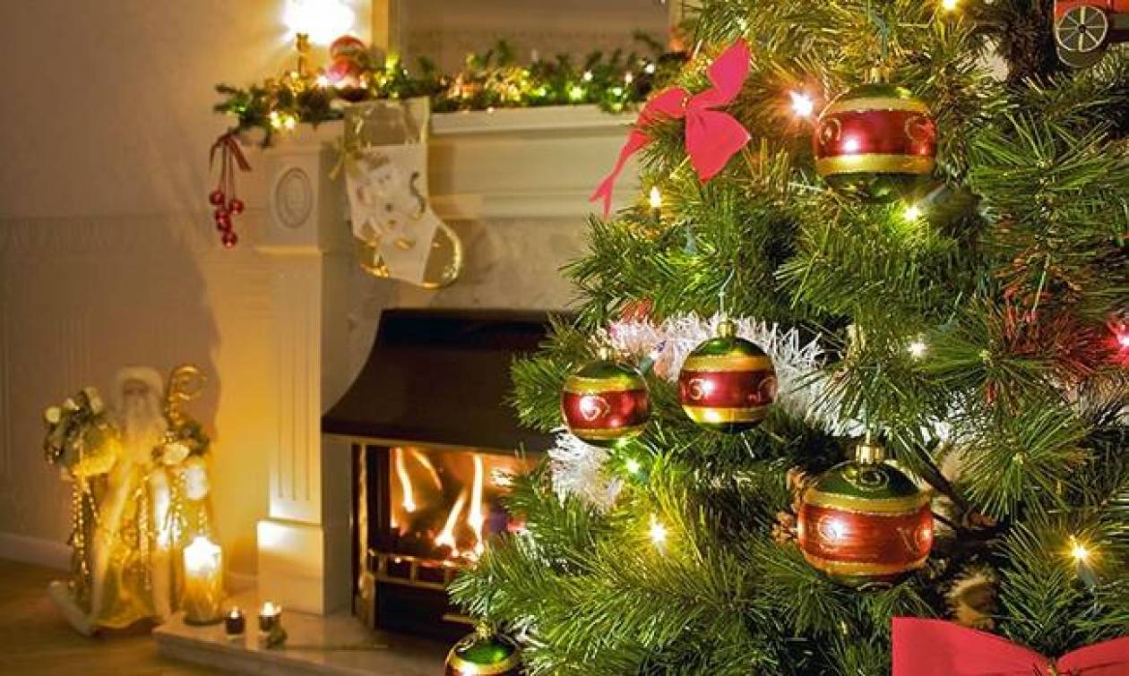 Χριστούγεννα 2018: Οι οδηγίες από την Πυροσβεστική για τα χριστουγεννιάτικα λαμπάκια και τα κεριά