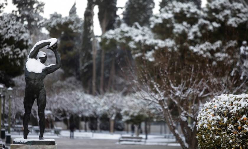 Χριστούγεννα 2018 - Χιόνια στην Αθήνα - Τι αποκαλύπτει μετεωρολόγος για τον καιρό στις γιορτές