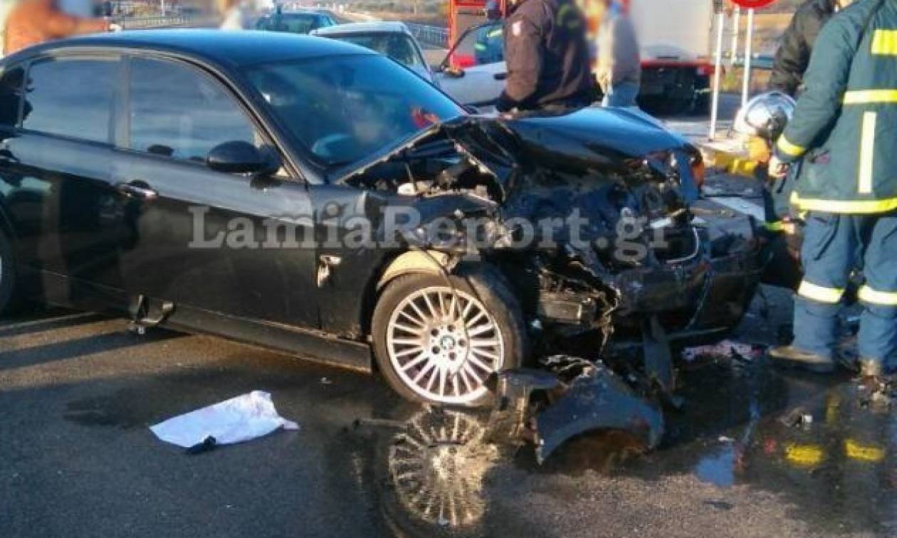 Τραγωδία στη Λαμία: Νεκρός ο οδηγός σε τροχαίο- Σε κρίσιμη κατάσταση η αδελφή του (pics)