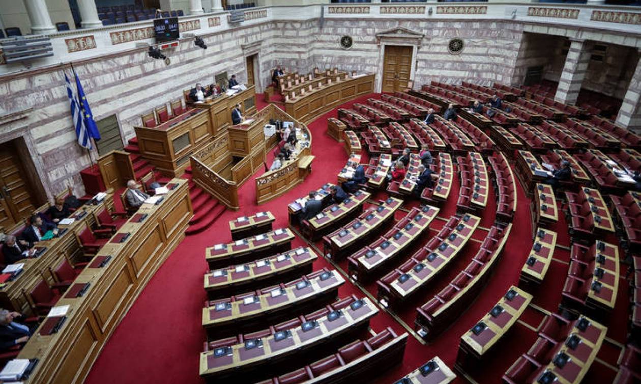 «Όργιο» τροπολογιών του ΣΥΡΙΖΑ μέσα στις γιορτές