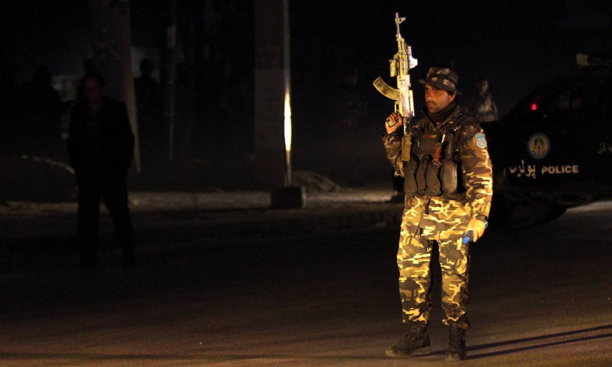 Αφγανιστάν: Ένοπλοι άνοιξαν πυρ σε κυβερνητικό κτήριο - Τουλάχιστον 30 νεκροί