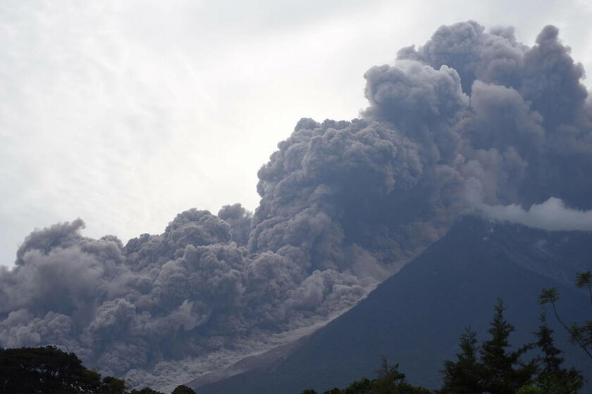 3 Ιουνίου - Γουατεμάλα: Έκρηξη του ηφαιστείου «Fuego»