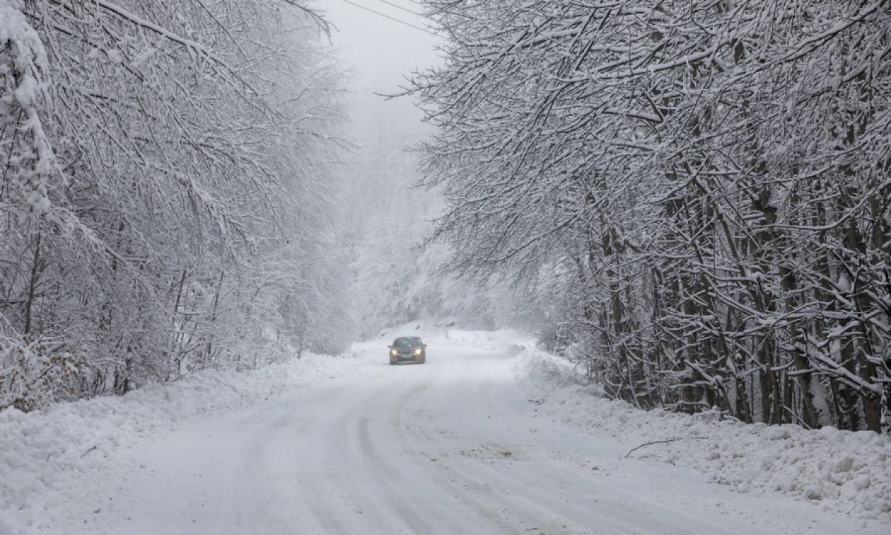 Χριστούγεννα με χιόνια: Ψυχρό μέτωπο θα «σαρώσει» τη χώρα μέσα σε 12 ώρες (pics)