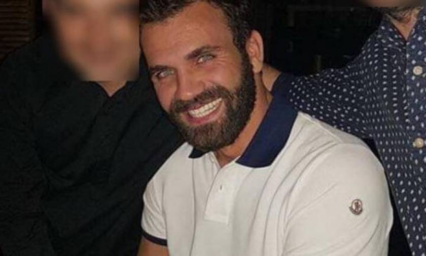 Πένθος στο Αγρίνιο - Γνωστός πολιτικός μηχανικός ο άνδρας που έπεσε από στέγη και σκοτώθηκε (pic)