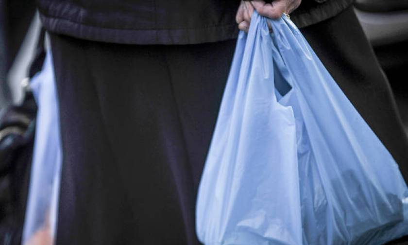 Αυξάνεται κατακόρυφα η τιμή της πλαστικής σακούλας - Πόσο θα κοστίζει από 1η Ιανουαρίου
