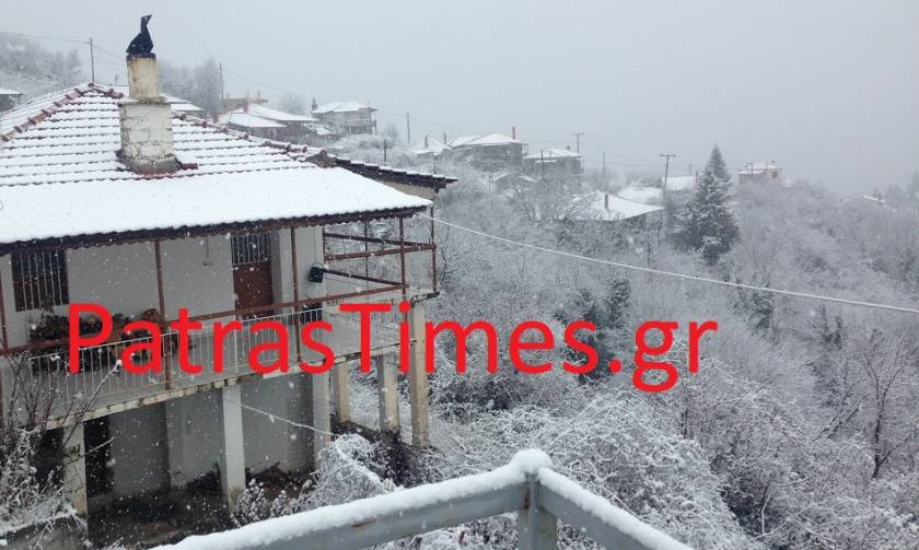 Καιρός: Εντυπωσιακές εικόνες από τη χιονισμένη Ναυπακτία (pics+vids)
