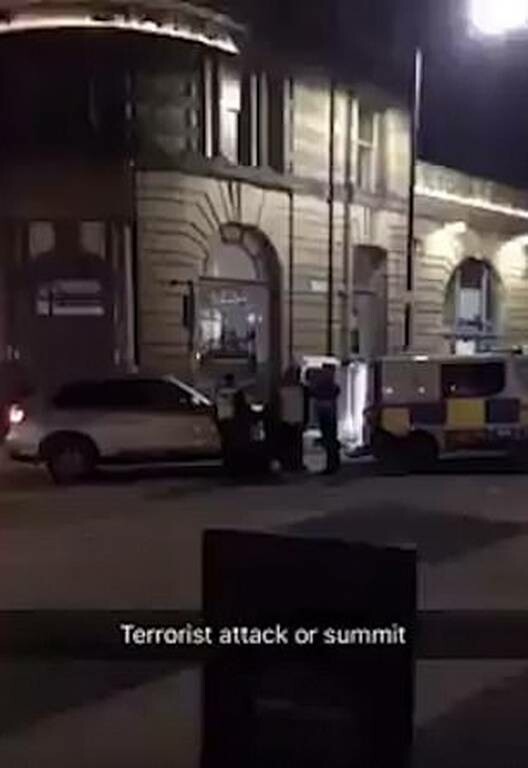 Ο τρόμος επέστρεψε: Επίθεση με μαχαίρι σε σταθμό στο Μάντσεστερ – Ο δράστης φώναζε Αλλάχ Ακμπάρ