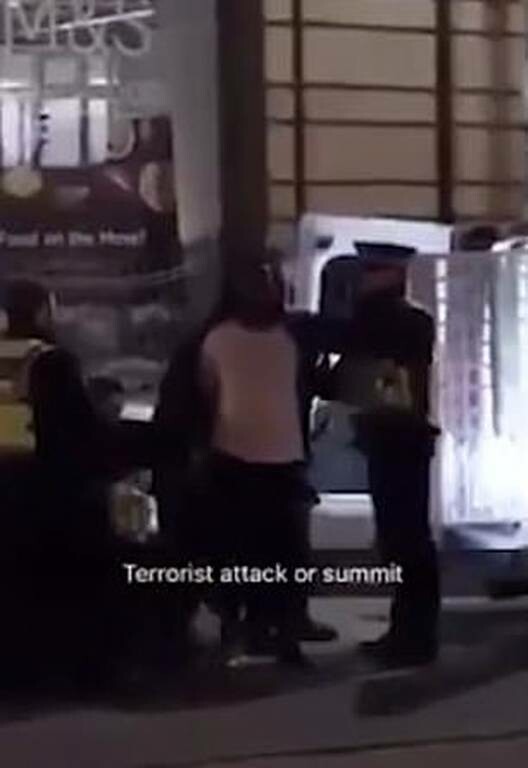 Ο τρόμος επέστρεψε: Επίθεση με μαχαίρι σε σταθμό στο Μάντσεστερ – Ο δράστης φώναζε Αλλάχ Ακμπάρ