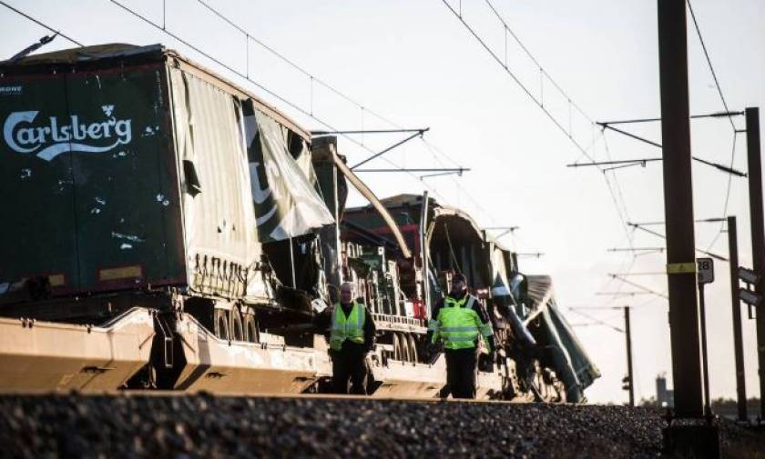 Σιδηροδρομική τραγωδία στη Δανία: Τουλάχιστον έξι νεκροί (pics)