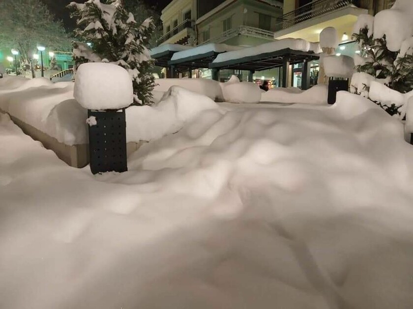 Καιρός: Ελλάδα όπως... Σιβηρία - Πολικές θερμοκρασίες και προβλήματα λόγω χιονιά (pics)