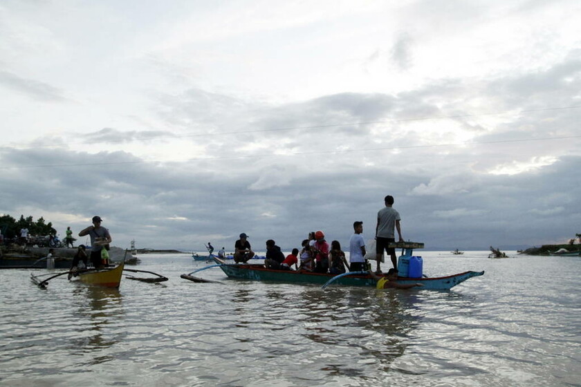Τραγωδία δίχως τέλος: Ξεπέρασαν τους 120 οι νεκροί από την κακοκαιρία στις Φιλιππίνες (pics+vid)