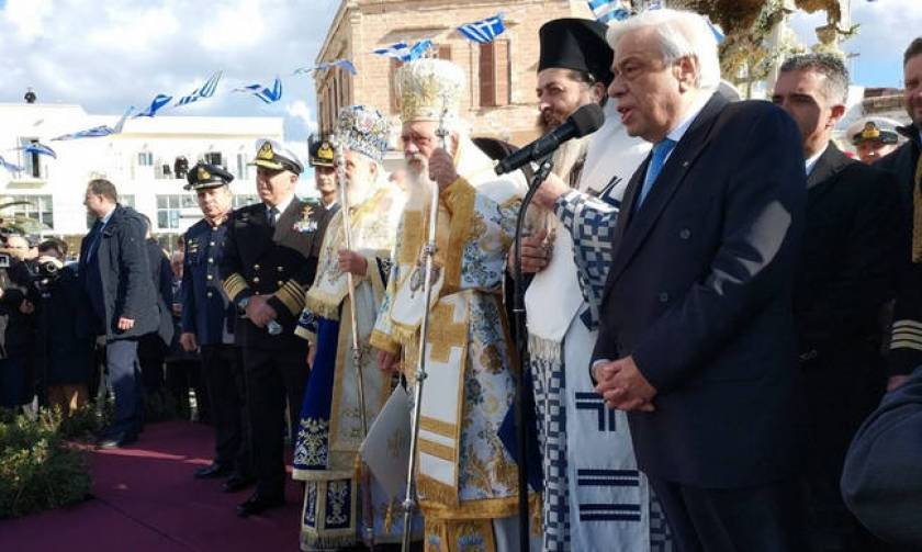 President Pavlopoulos attends Epiphany Day celebrations in Syros