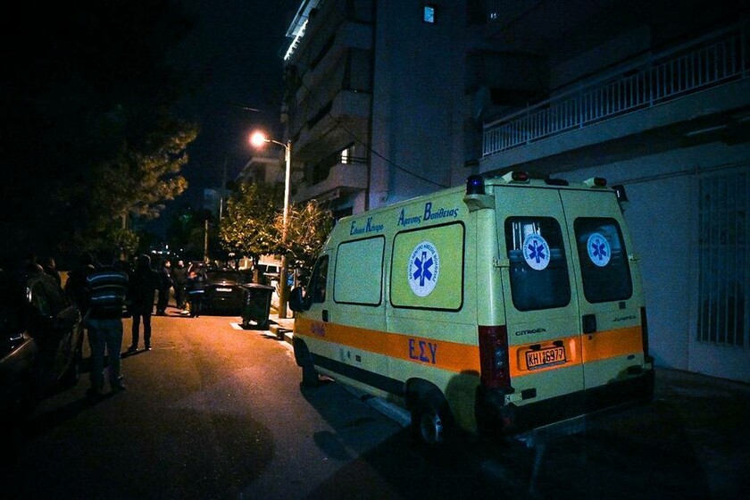 Άγιος Δημήτριος: Παραδόδηθκε ο ένοπλος που είχε ταμπουρωθεί σε διαμέρισμα