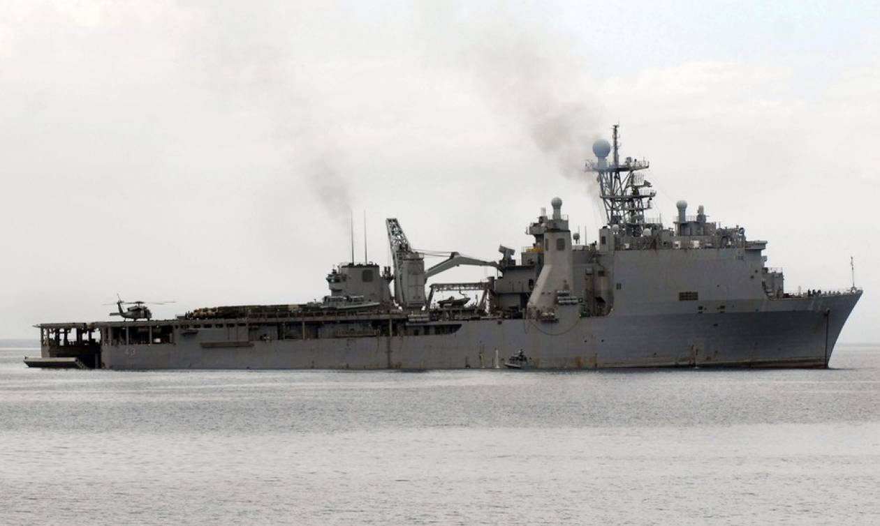 Ραγδαίες εξελίξεις: Ρωσικό πολεμικό πλοίο παρακολουθεί το αμερικανικό USS McHenry στη Μαύρη Θάλασσα