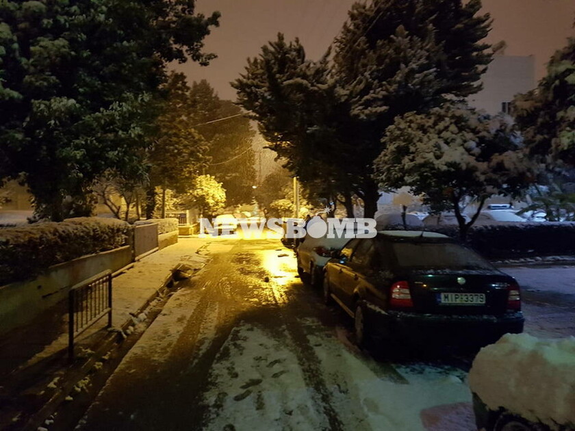 Καιρός ΤΩΡΑ - Χιόνια στην Αθήνα: Νέα Ιωνία